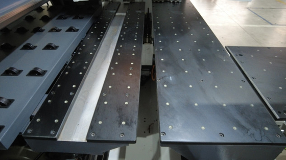 เครื่องเจาะ CNC หนังผนัง 6 ด้าน HB62JF
